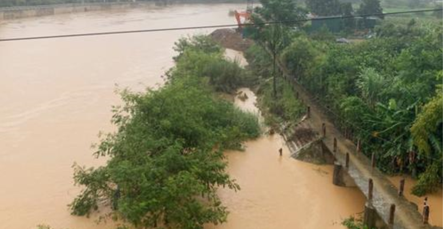 Cam phuong tien thuy luu thong qua 7 cay cau tai Hai Duong, Hai Phong, Quang Ninh - Hinh anh 1