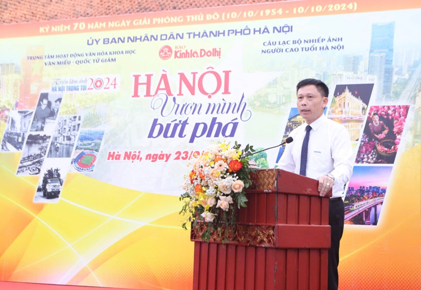 Trien lam anh “Ha Noi trong toi” 2024: Diem hen cua nguoi yeu Ha Noi - Hinh anh 3