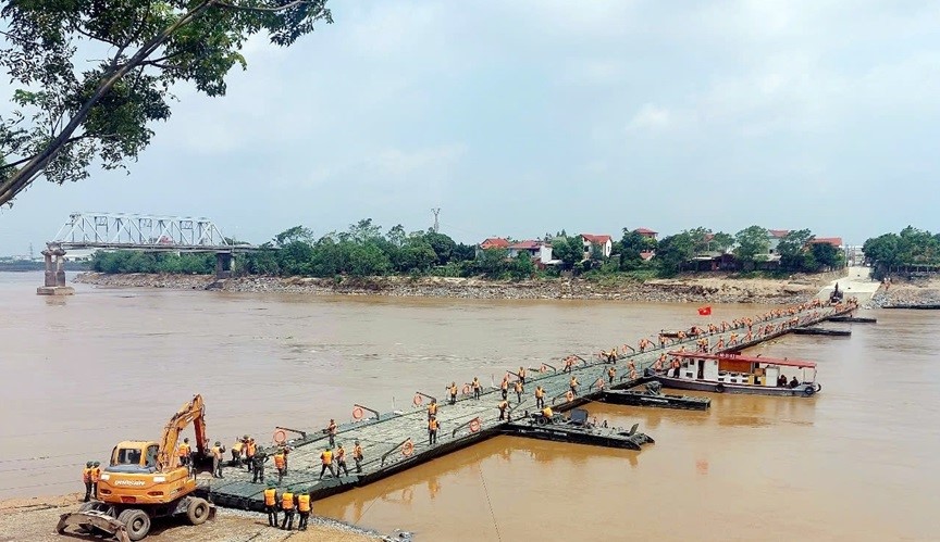 Phu Tho: hoan thanh cau phao tam thay the cau Phong Chau - Hinh anh 1