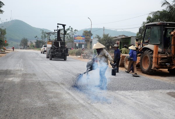 Cham giai ngan von bao tri duong bo nam 2024: can som dieu chinh ke hoach - Hinh anh 1