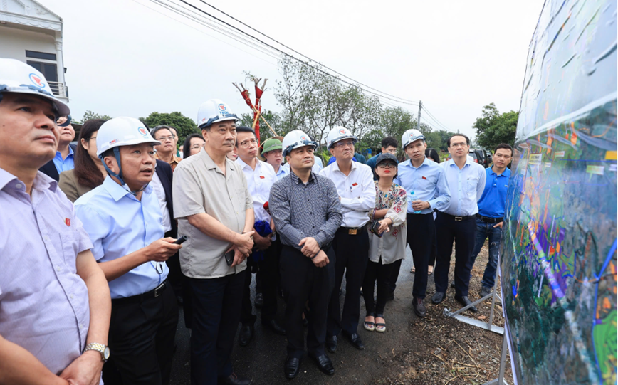 Tham tra dau tu duong sat toc do cao Bac - Nam: tiep tuc tuong minh nhieu noi dung - Hinh anh 1