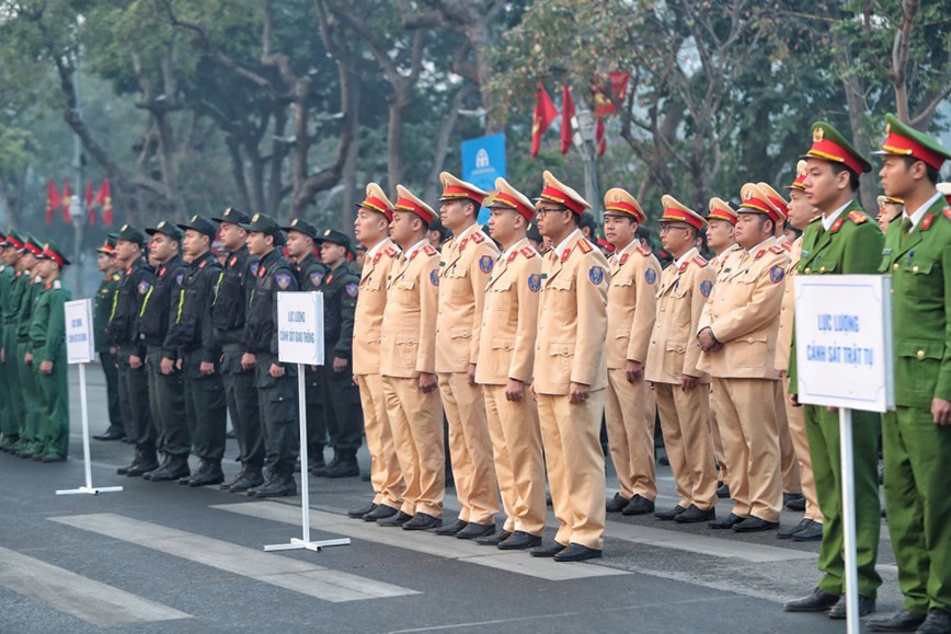 Ha Noi dong bo cac giai phap dam bao an toan giao thong nam 2025 - Hinh anh 1