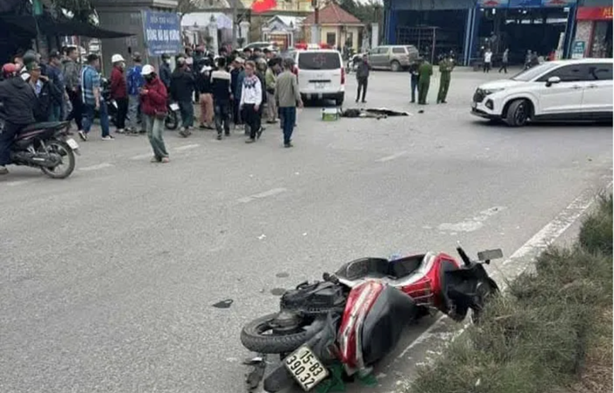 Hai Phong: Va cham o to, hai vo chong di xe may tu vong tai cho - Hinh anh 1