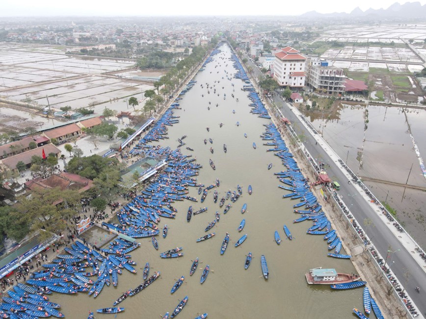 Dam bao an toan giao thong cho du khach den voi chua Huong - Hinh anh 6