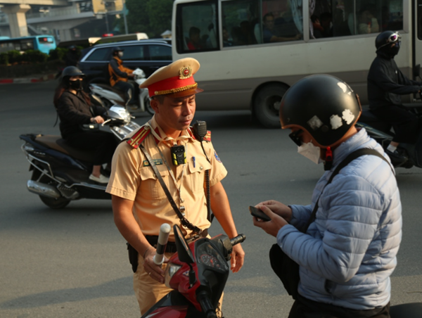 Ha Noi: phat hien 289 truong hop vi pham Luat Giao thong ngay 11/2 - Hinh anh 1