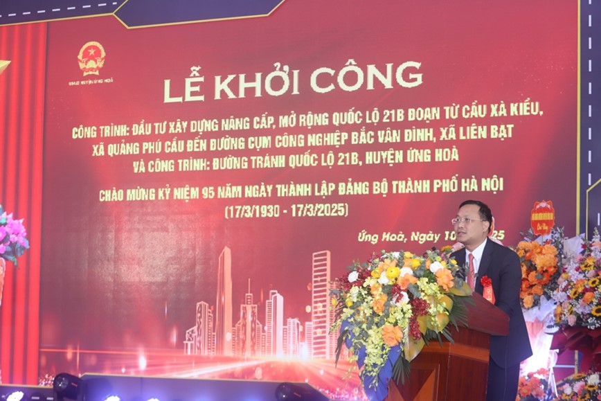 Ung Hoa: Khoi cong hai du an giao thong trong diem, tao dong luc phat trien - Hinh anh 3