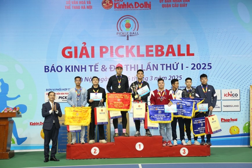 Be mac Giai “Pickleball Bao Kinh te & Do thi lan thu I - 2025” - Hinh anh 15