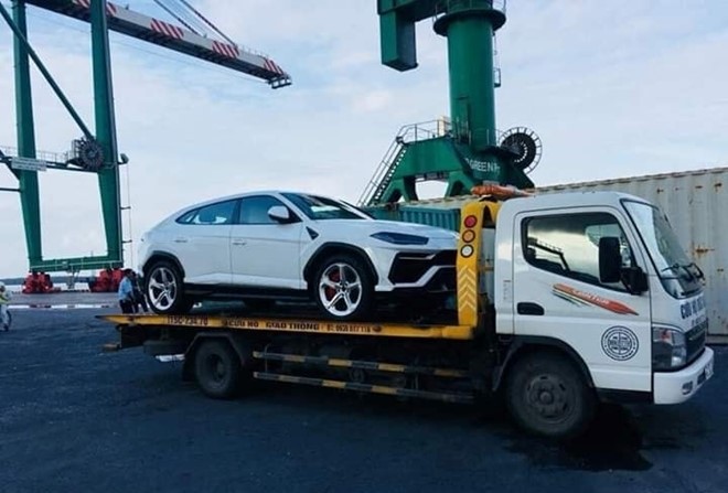 Loat xe Lamborghini Urus hang chuc ty dong cua dai gia Viet - Hinh anh 7