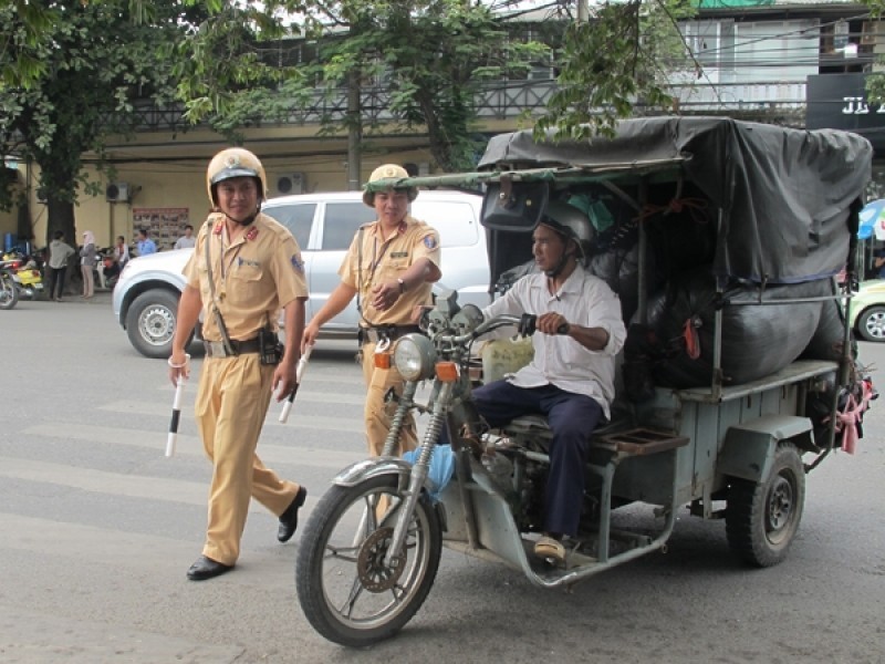 Ha Noi: Se dung hoat dong xe ba banh - Hinh anh 2