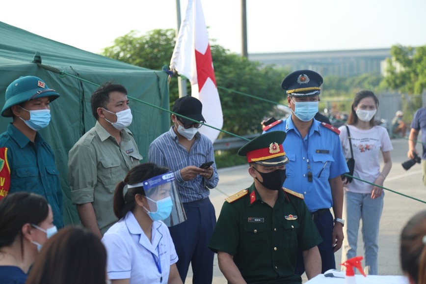 Ha Noi kich hoat 22 chot kiem soat tai cac cua ngo Thu do - Hinh anh 2