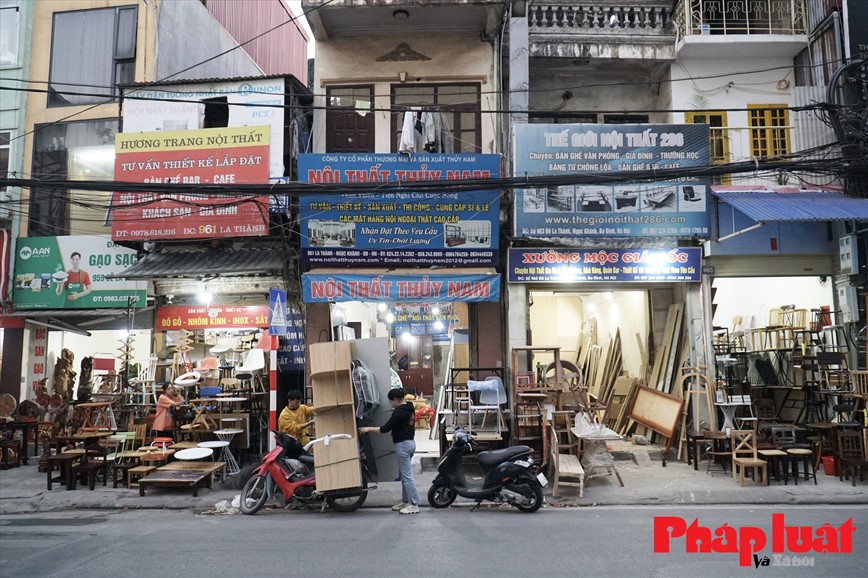 Ha Noi ra quan tuyen truyen khong dung xe ba banh, xe tu che cho hang cong kenh - Hinh anh 4