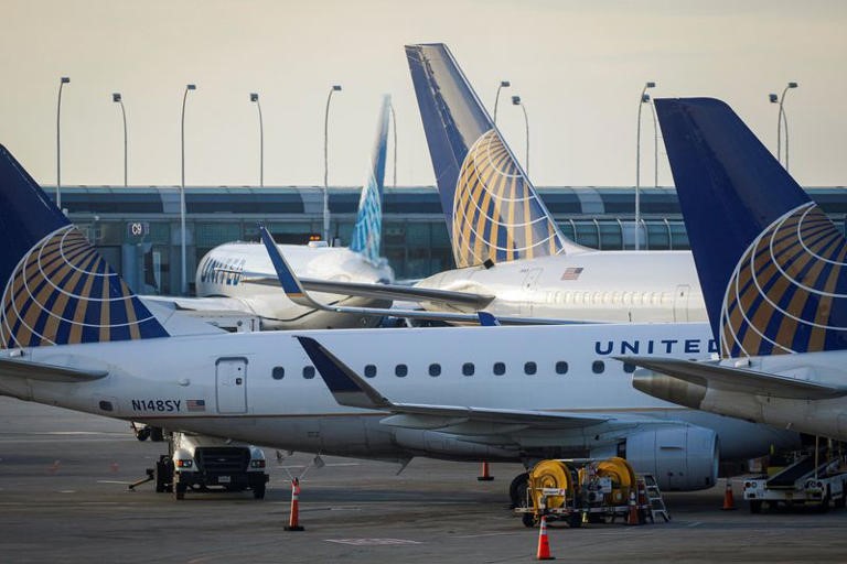 United Airlines bi kiem soat sau loat su co hang khong - Hinh anh 1