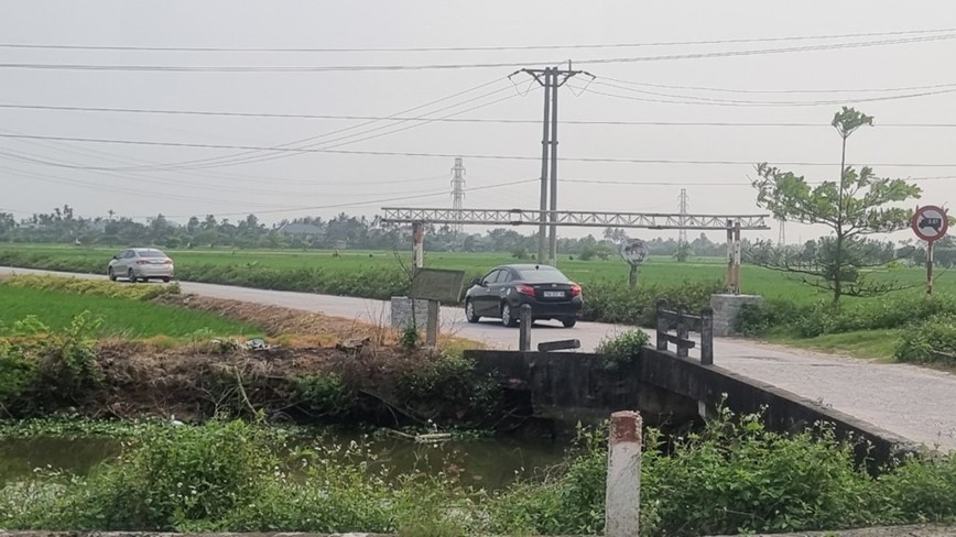 Hai Phong dung barie kien co han che phuong tien tranh tram thu phi QL10 - Hinh anh 3