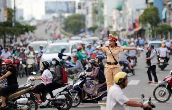 Cong dien cua Thu tuong: bao dam trat tu, an toan giao thong dip nghi le 30/4-1/5 - Hinh anh 1