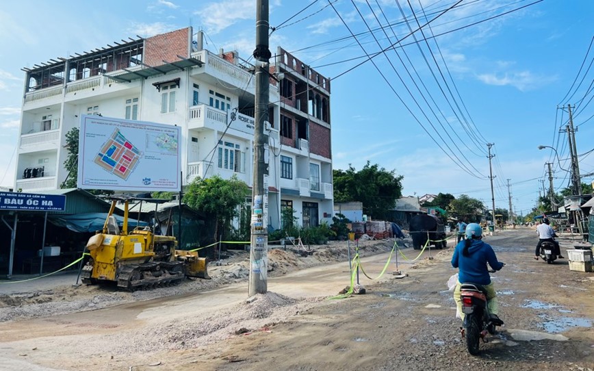 Quang Nam: sau nhieu nam tre hen, du an duong tram ty da duoc trien khai - Hinh anh 3