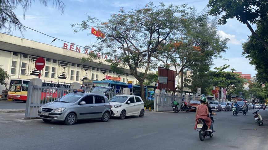 Phe duyet phuong an vi tri hai tuyen duong dai gan 1,3km tai quan Long Bien  - Hinh anh 1