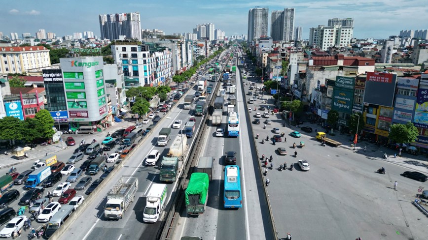 Nguoi dan nuom nuop roi Thu do ve que nghi le - Hinh anh 1