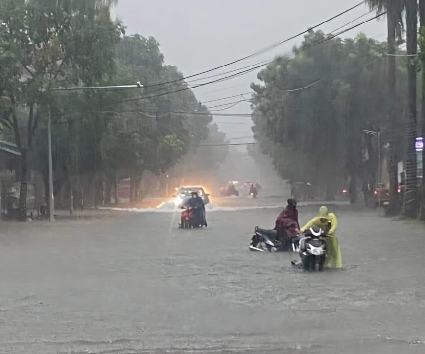 Nghe An: nhieu tuyen duong tai Vinh 