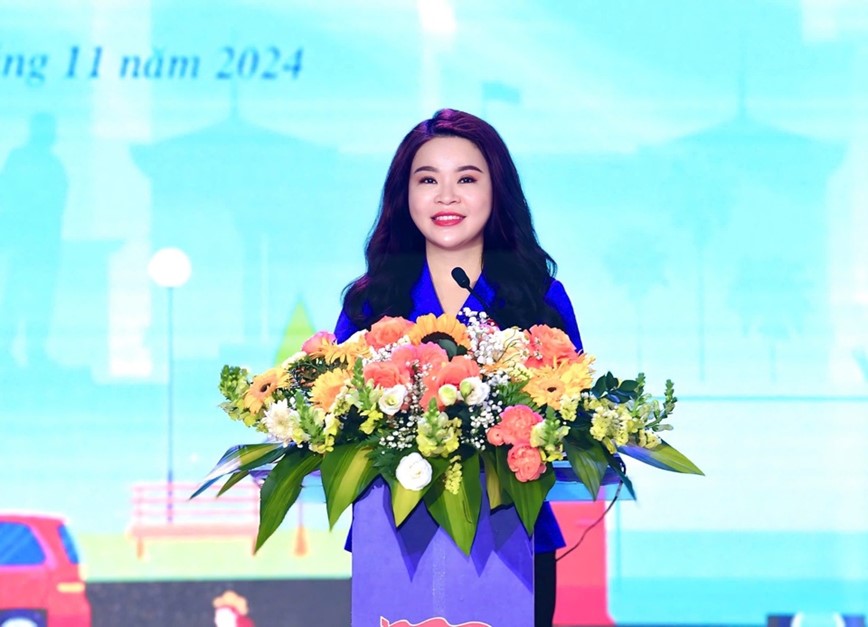 Thanh nien Thu do tuyen truyen, giu gin trat tu an toan giao thong - Hinh anh 1