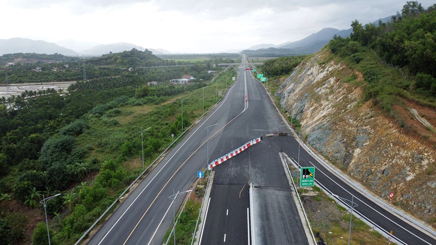 Thong xe them 70km cao toc di qua dia ban tinh Khanh Hoa vao ngay 30/4 - Hinh anh 5