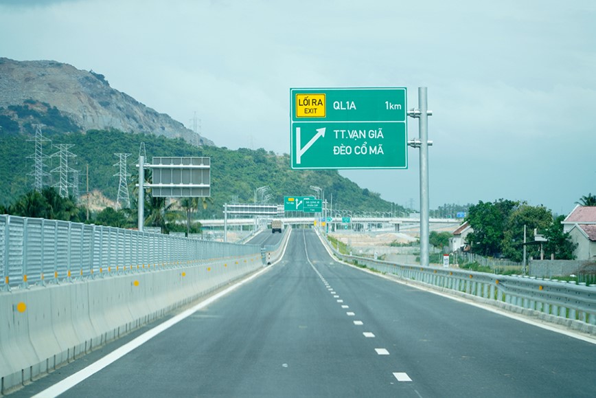 Thong xe them 70km cao toc di qua dia ban tinh Khanh Hoa vao ngay 30/4 - Hinh anh 7