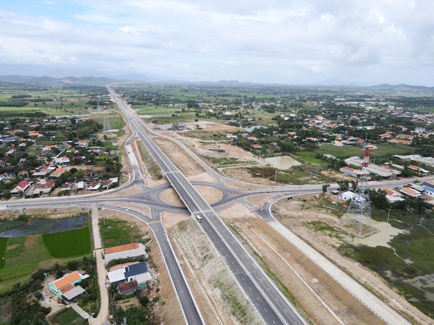 Thong xe them 70km cao toc di qua dia ban tinh Khanh Hoa vao ngay 30/4 - Hinh anh 1