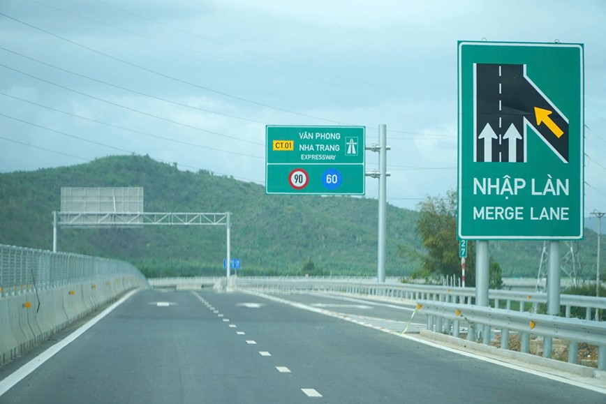 Thong xe them 70km cao toc di qua dia ban tinh Khanh Hoa vao ngay 30/4 - Hinh anh 9