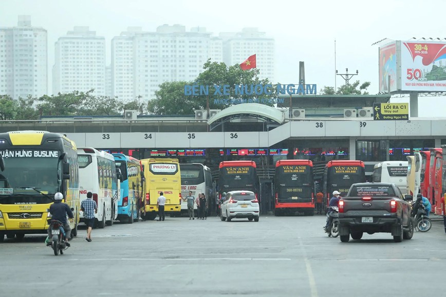 Hà Nội: các bến xe sẵn sàng phục vụ cao điểm nghỉ lễ 30/4 - 1/5 - Hình ảnh 5 Ha Noi: cac ben xe san sang phuc vu cao diem nghi le 30/4 - 1/5 - Hinh anh 5