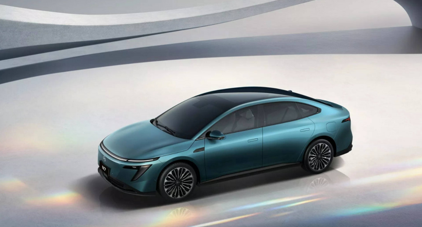 Nissan N7 ra mat: sedan dien gia re, thiet ke tuong lai, gia tu 426 trieu dong - Hinh anh 4
