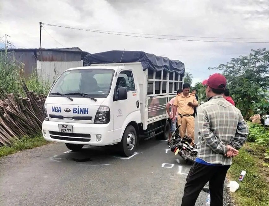 Cong an Vinh Long neu khuyen cao lien quan vu no sung roi tu sat - Hinh anh 1