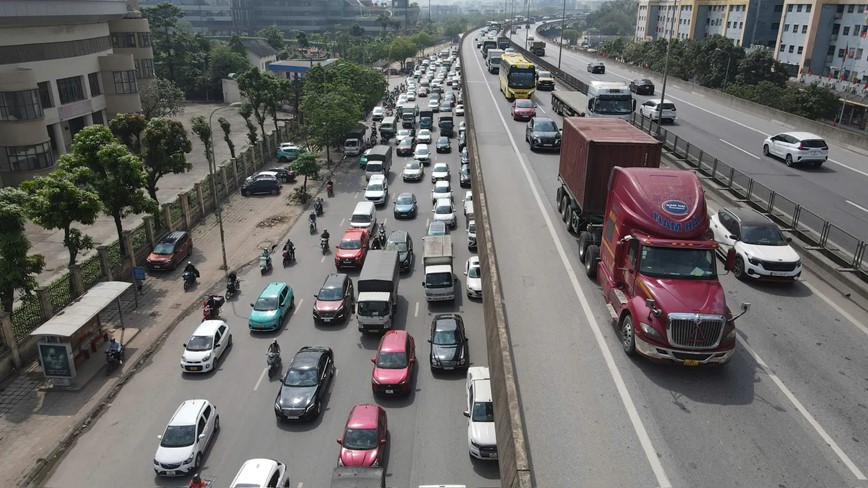 Vanh dai 3 tren cao dang duoc sua chua cap toc - Hinh anh 1