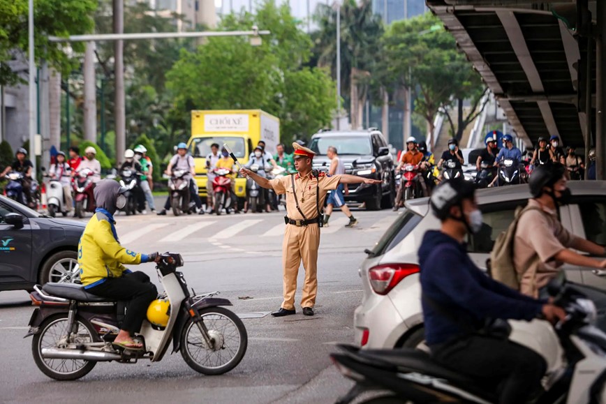 Ha Noi: to chuc giao thong phuc vu Dai le Phat Dan 2025 - Hinh anh 1