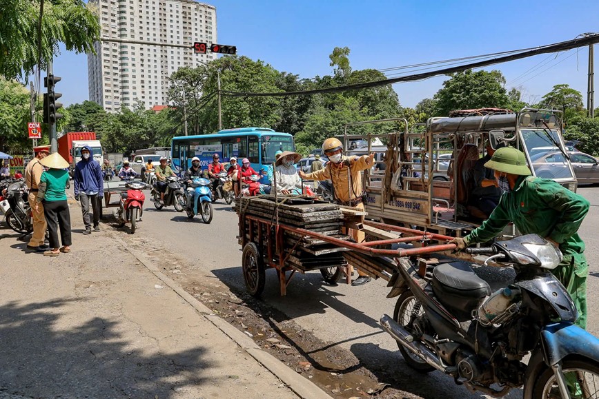 Ben bi, duy tri xu ly xe tu che - Hinh anh 1