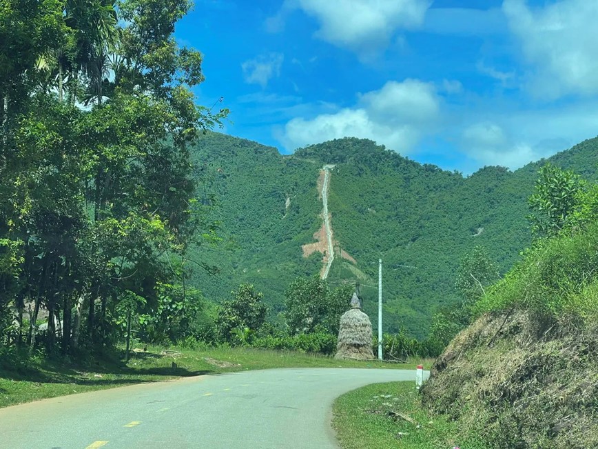 Som nang cap cac tuyen giao thong ket noi Quang Ngai - Kon Tum  - Hinh anh 3