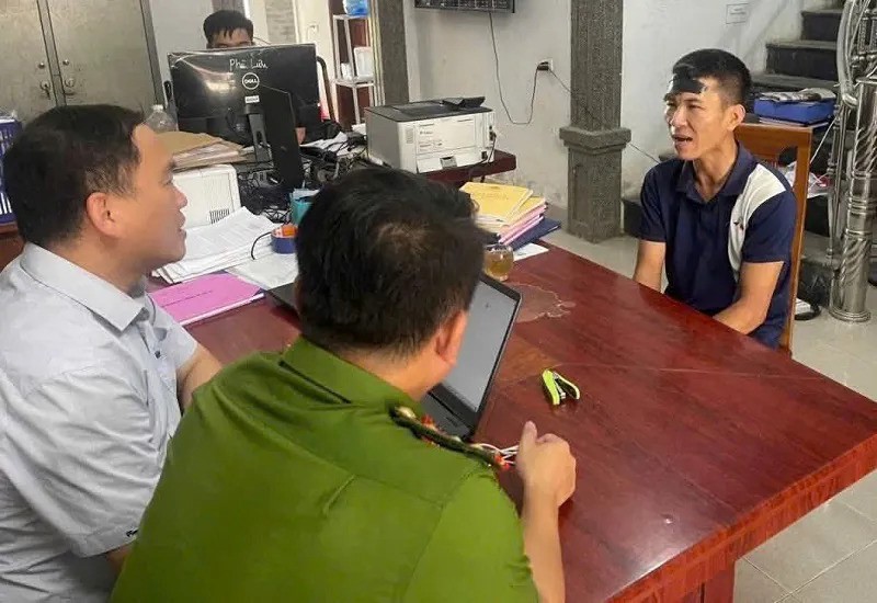 Ha Tinh: phat hien xe o to cho hon 1 tan san pham boc mui - Hinh anh 3