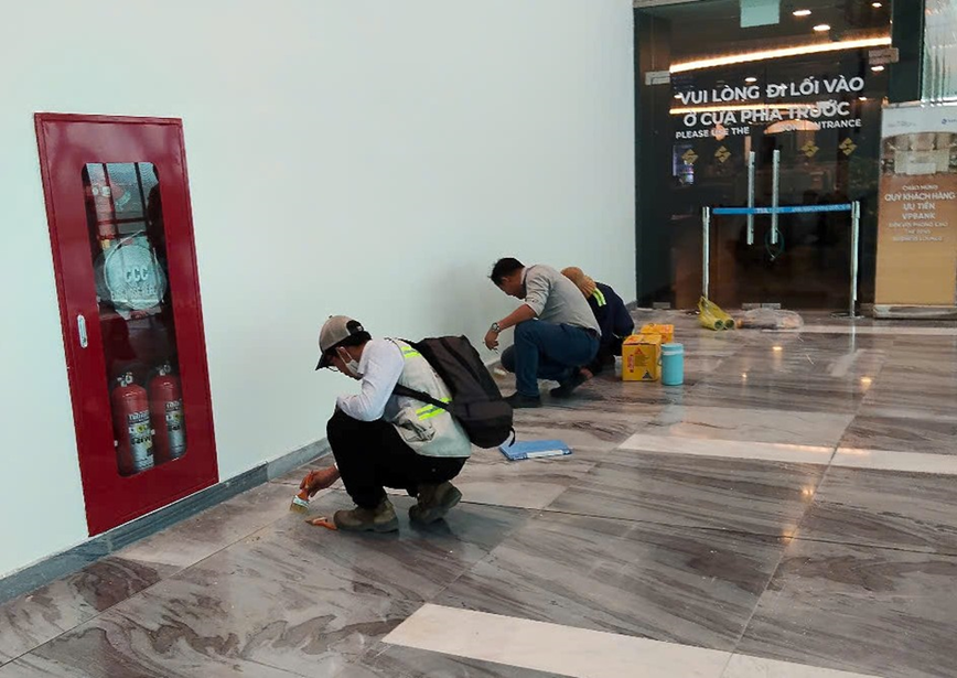 Hoàn thiện nền đá nhà ga T3 sân bay Tân Sơn Nhất trong tháng 6/2025 - Hình ảnh 1 Hoan thien nen da nha ga T3 san bay Tan Son Nhat trong thang 6/2025 - Hinh anh 1