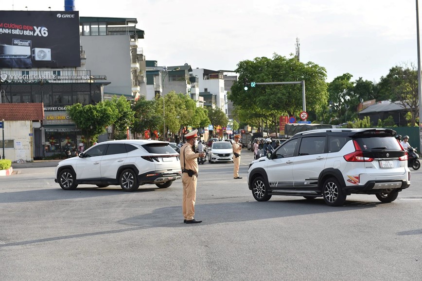 Ha Noi: cam mot so tuyen duong phuc vu Le Quoc tang - Hinh anh 1