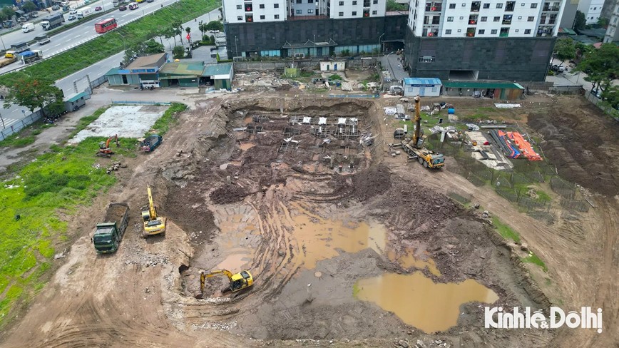 Ha Noi: hoi ha tren cong truong xay dung Ben xe khach Yen So - Hinh anh 5