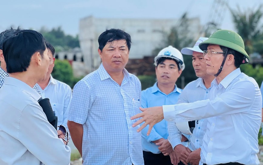 Dut gay nguon vat lieu, du an hon 600 ty dong nguy co cham tien do - Hinh anh 12
