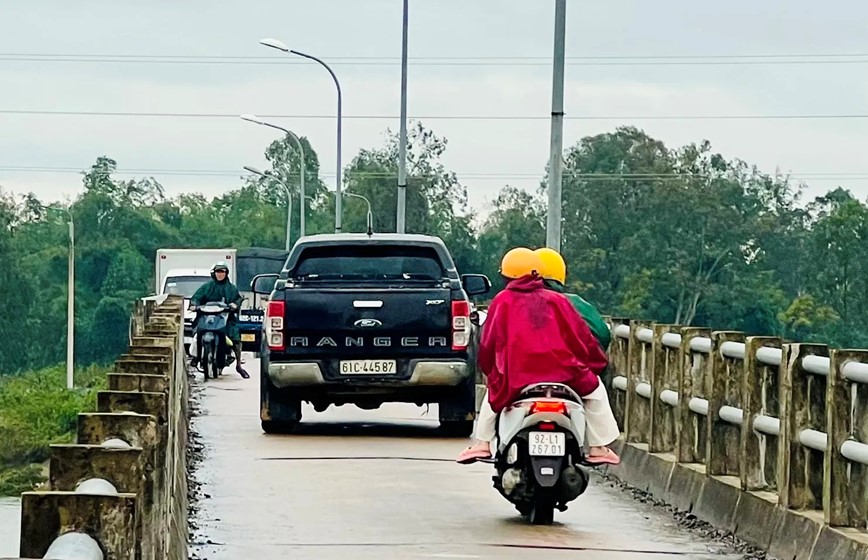Quang Nam dieu chinh nguon von hon 250 ty dong de dau tu cau Duy Phuoc  - Hinh anh 1