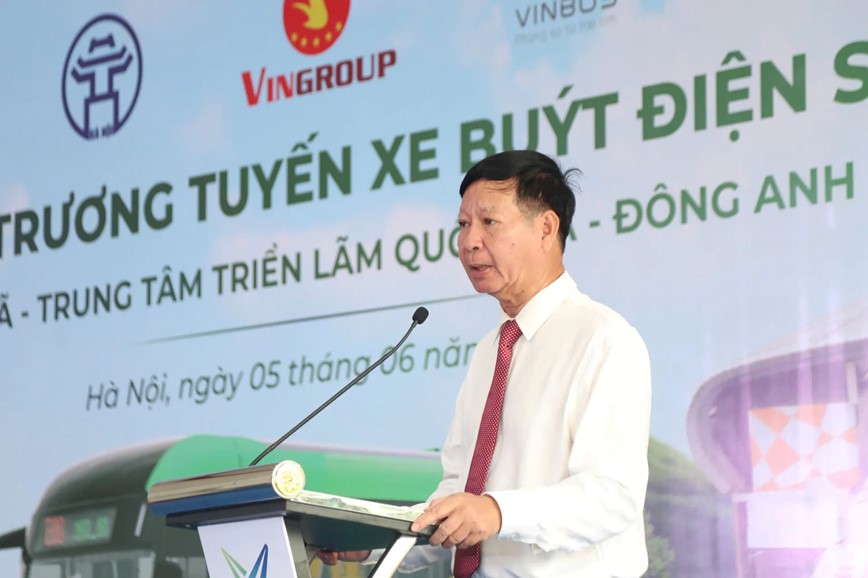 Ha Noi: khai truong tuyen xe buyt dien so 43 - Hinh anh 3