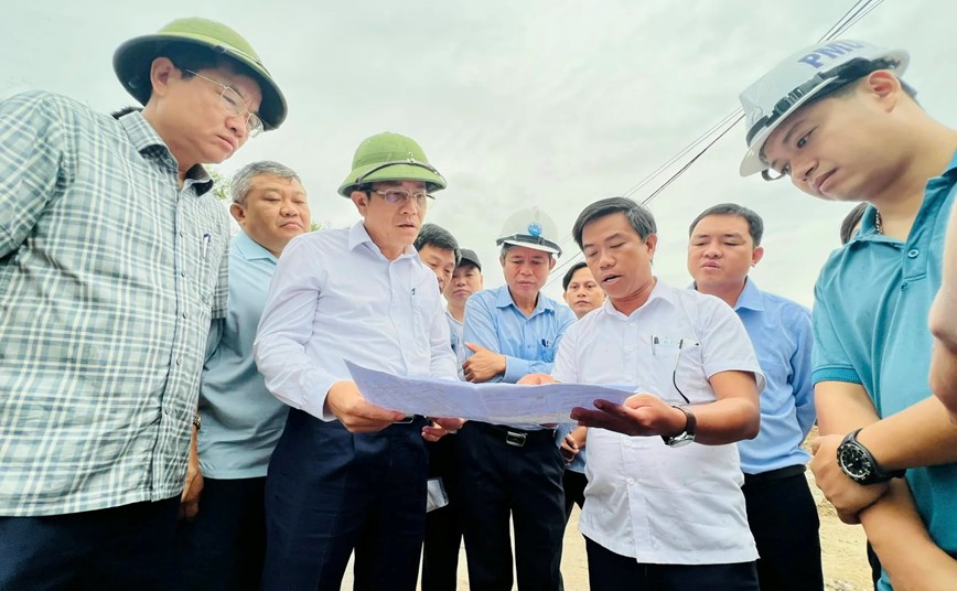 Doc toan luc de ve dich du an cai tao Quoc lo 14E - Hinh anh 2