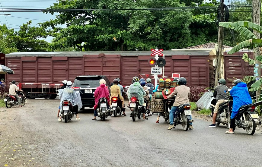Doc toan luc de ve dich du an cai tao Quoc lo 14E - Hinh anh 1