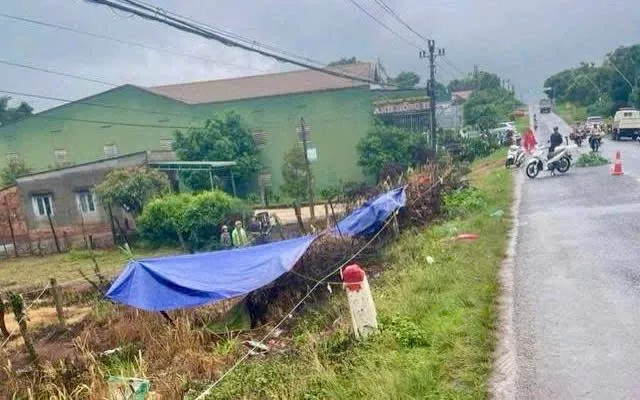 Dak Lak: hai thanh nien tu vong ben duong nghi do tai nan - Hinh anh 1