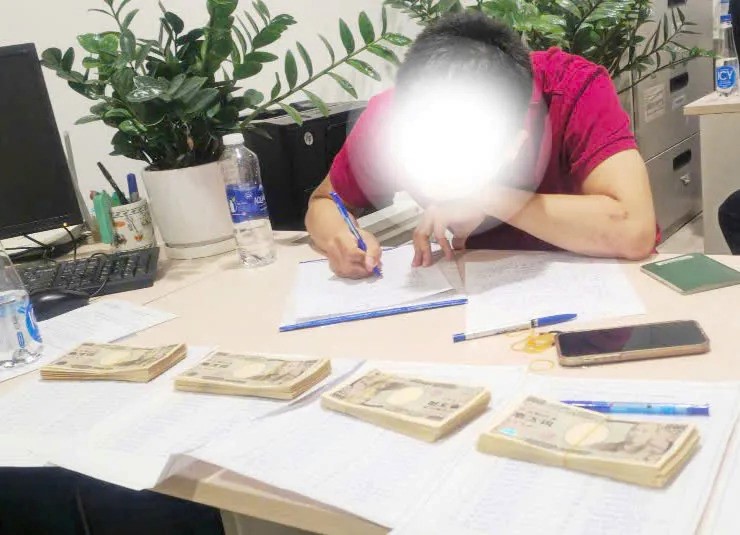 Bat giu hanh khach mang trai phep gan 7 trieu Yen Nhat qua san bay Noi Bai - Hinh anh 1