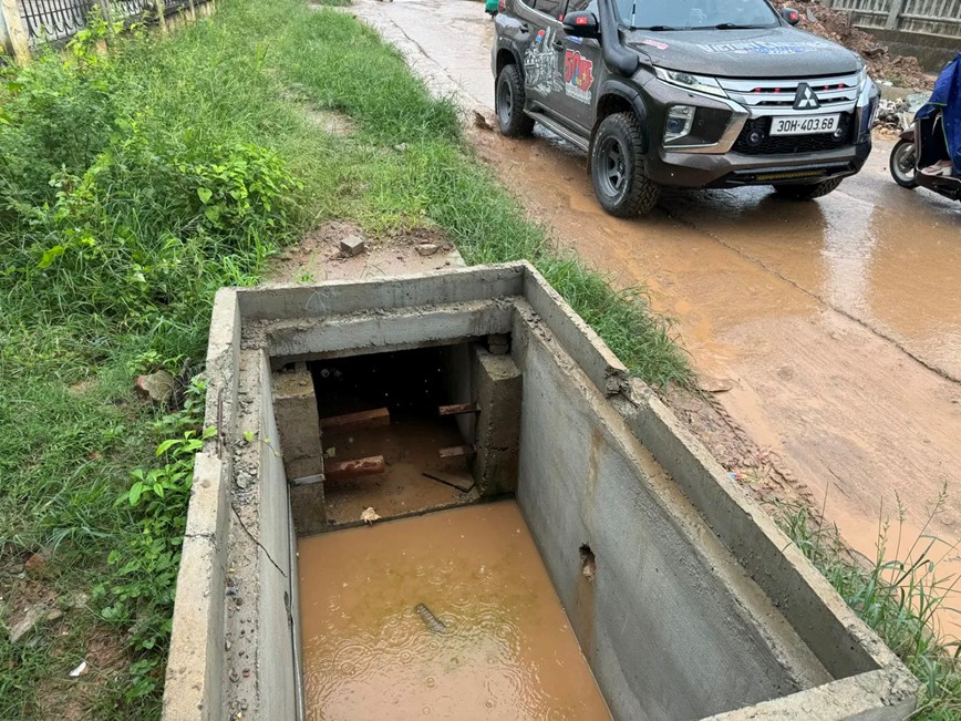 Thi công đường Ngô Quyền thành nỗi ám ảnh của người dân Hà Đông - Hình ảnh 7 Thi cong duong Ngo Quyen thanh noi am anh cua nguoi dan Ha Dong - Hinh anh 7