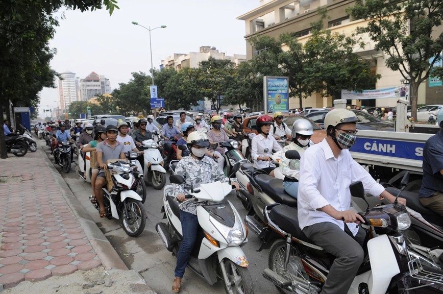 Chuyển đổi phương tiện xanh: Mục tiêu lớn với nhiều khó khăn, thách thức - Hình ảnh 1 Chuyen doi phuong tien xanh: Muc tieu lon voi nhieu kho khan, thach thuc - Hinh anh 1