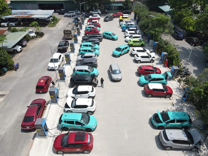 Trien khai 2 vi tri lap dat tram sac xe dien tren Vanh dai 1 - Hinh anh 4