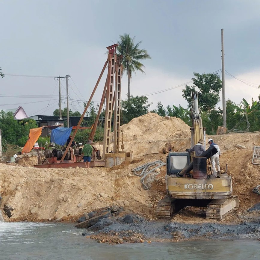 Khánh Hòa đẩy nhanh tiến độ đường liên vùng qua các địa phương miền núi - Hình ảnh 1 Khanh Hoa day nhanh tien do duong lien vung qua cac dia phuong mien nui - Hinh anh 1