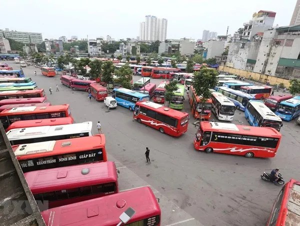 Ben xe Ha Noi chuan bi 1.000 luot xe du phong dip Quoc khanh 2/9 - Hinh anh 1